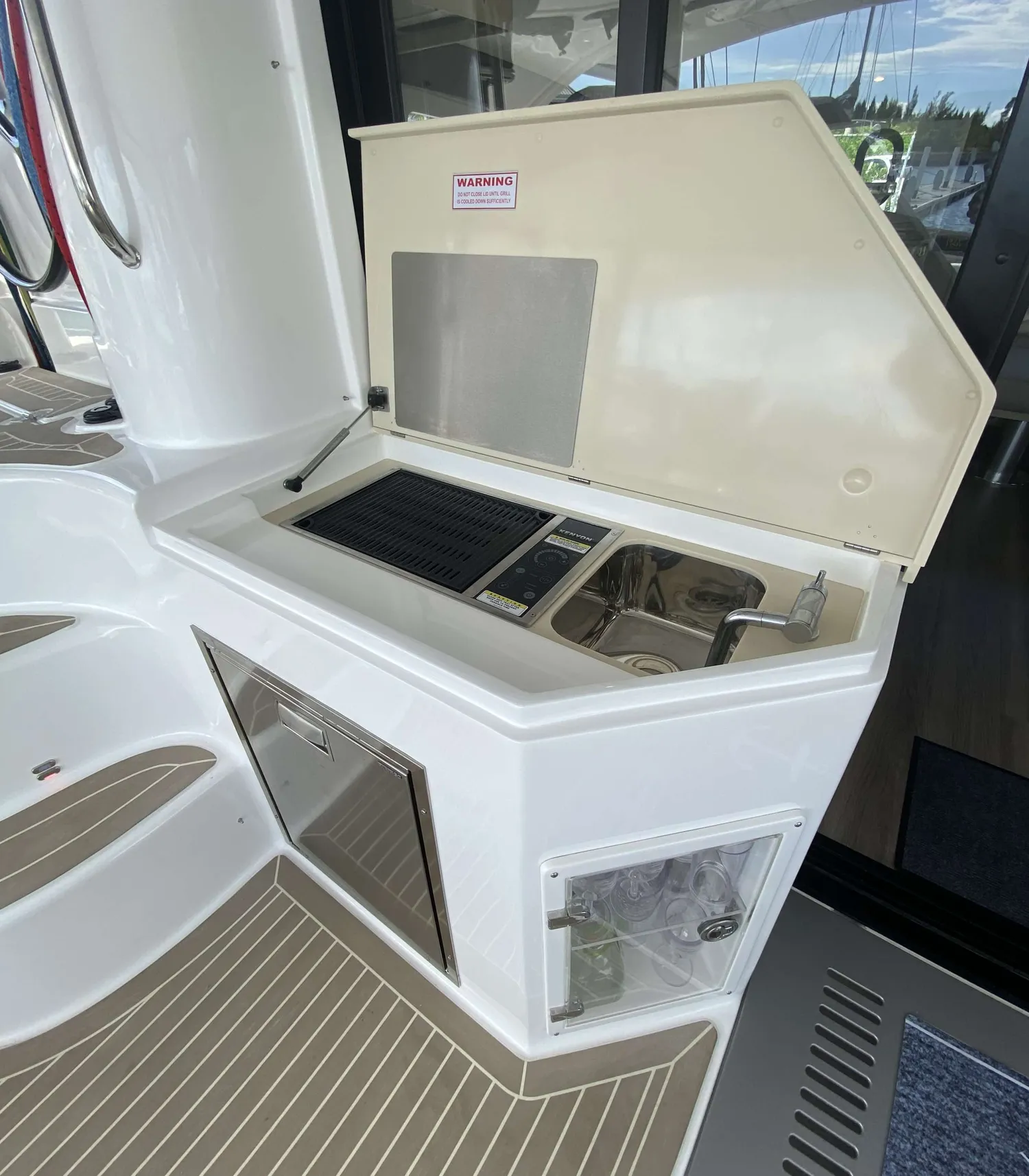 yacht-559445