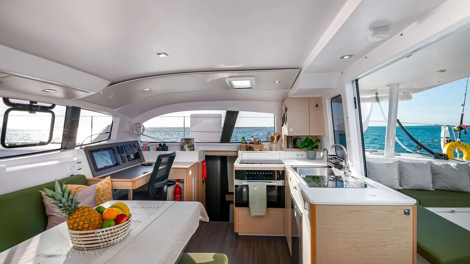 yacht-581682