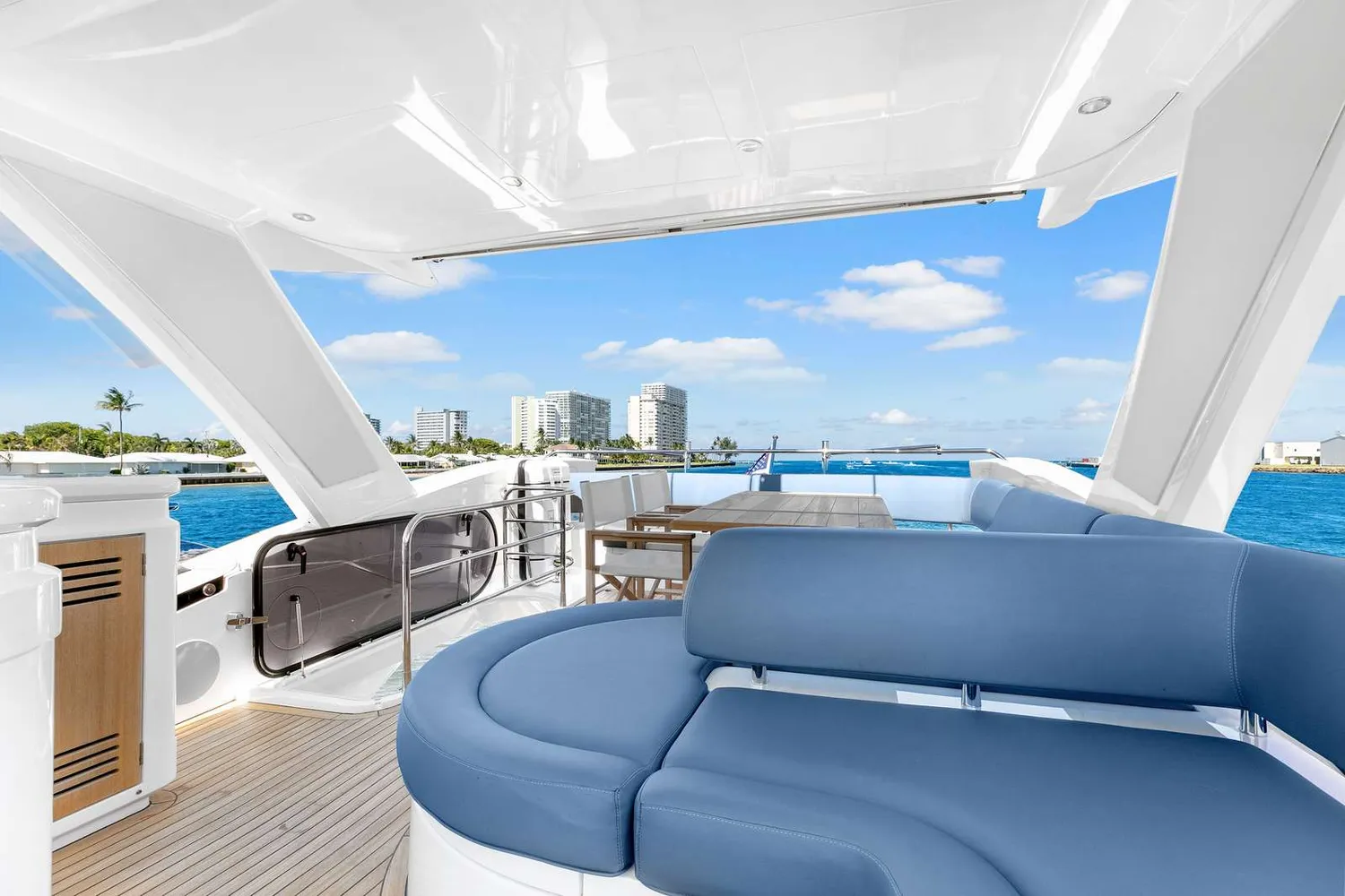 yacht-582405