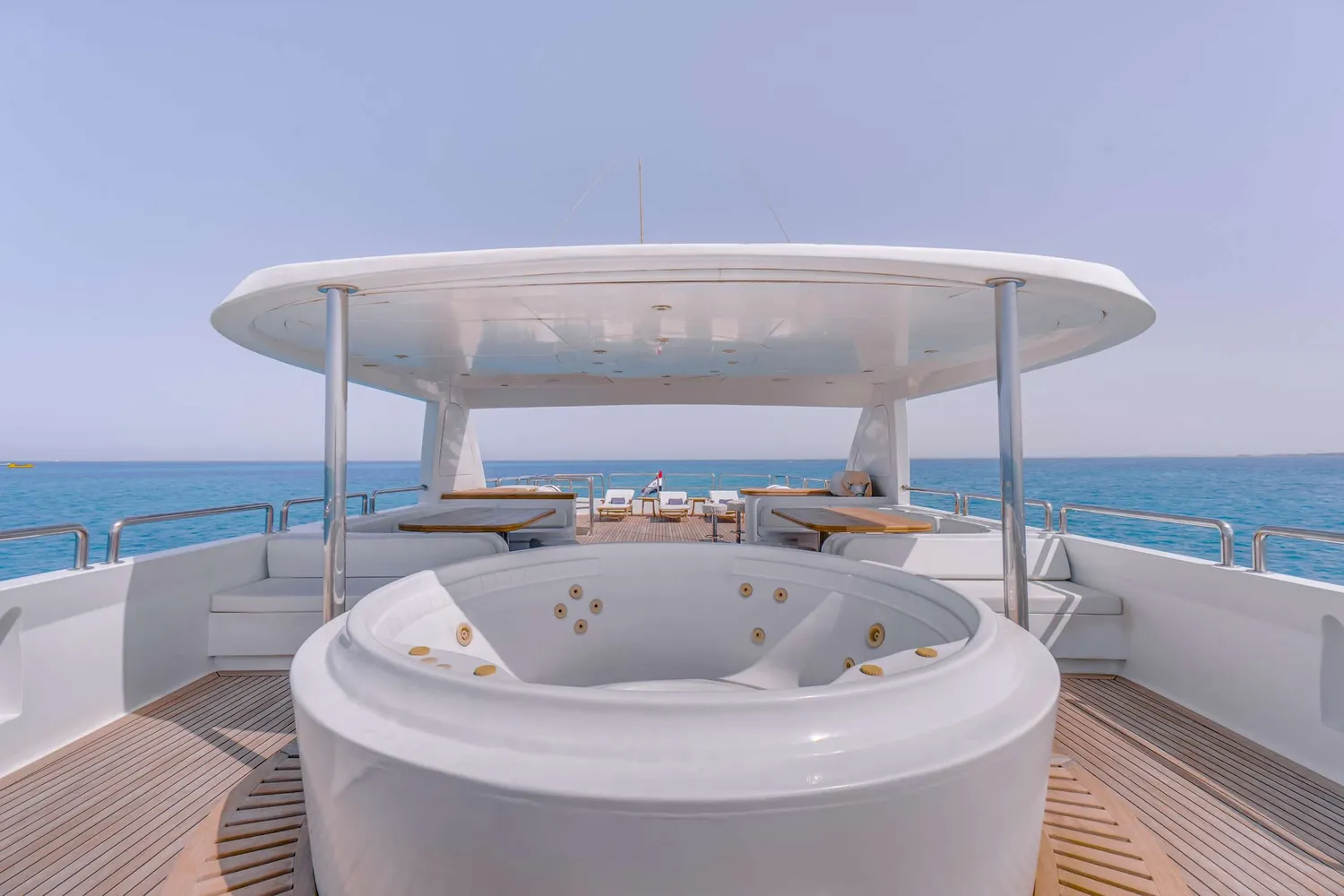 yacht-573275