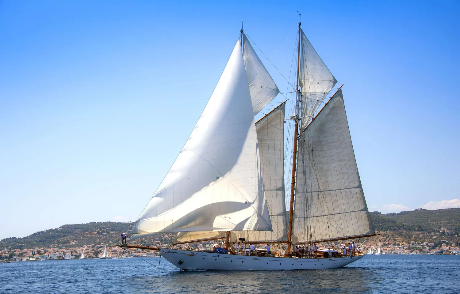 yacht-573653
