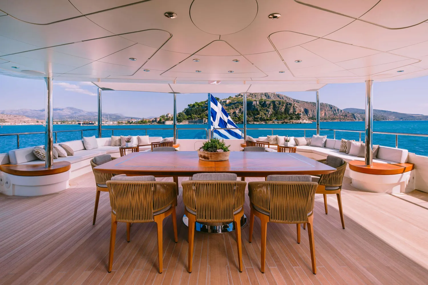yacht-588784