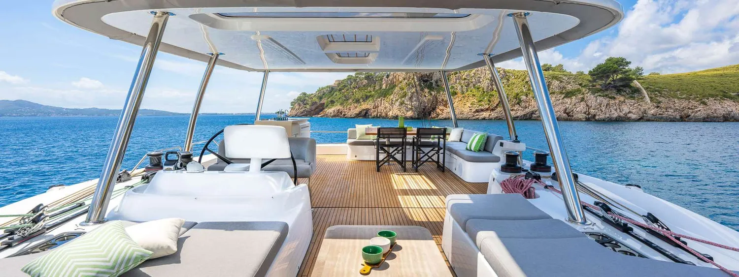 yacht-570862
