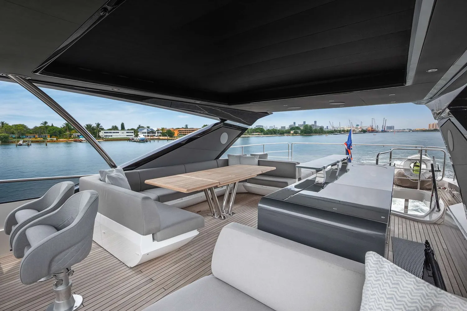 yacht-550661