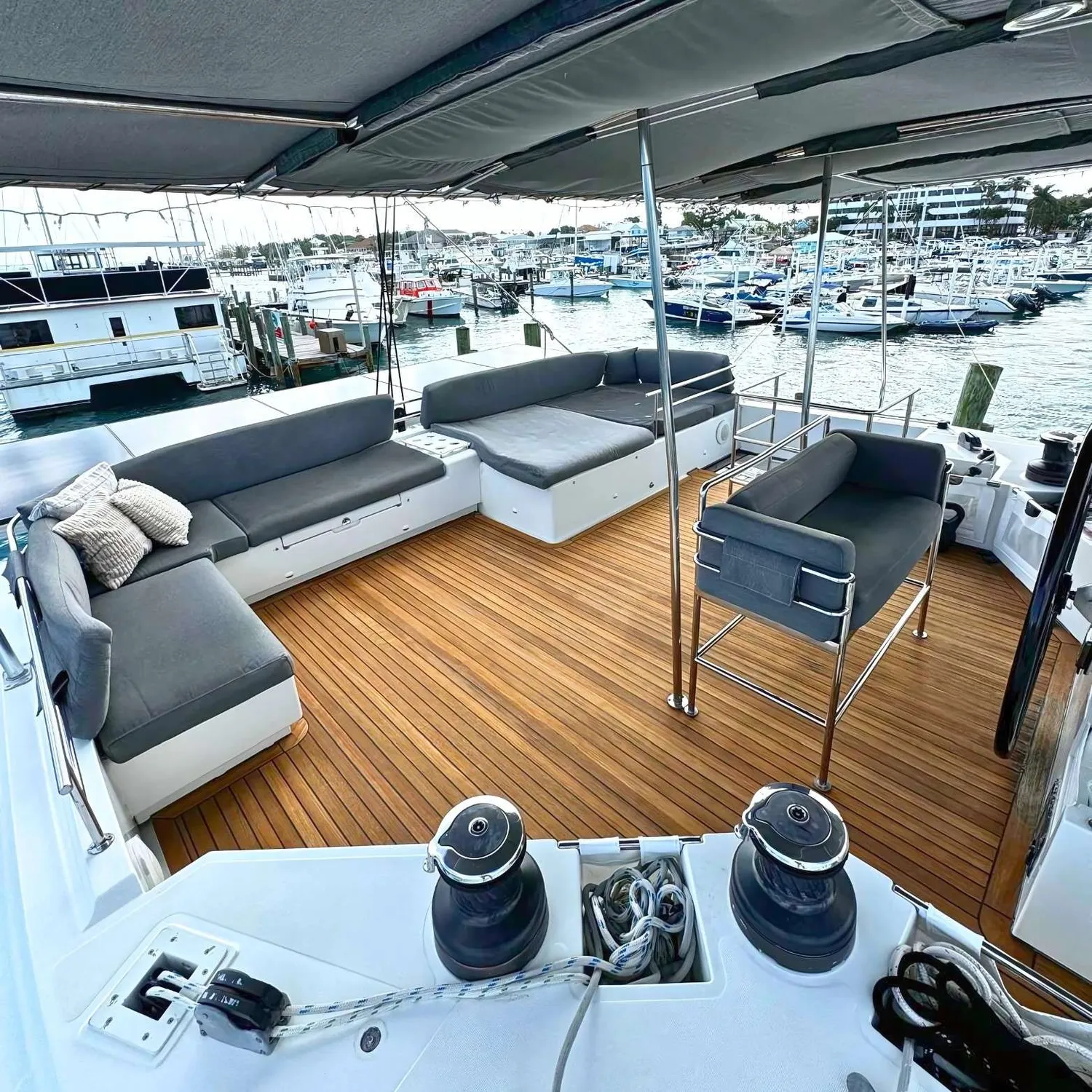 yacht-560435