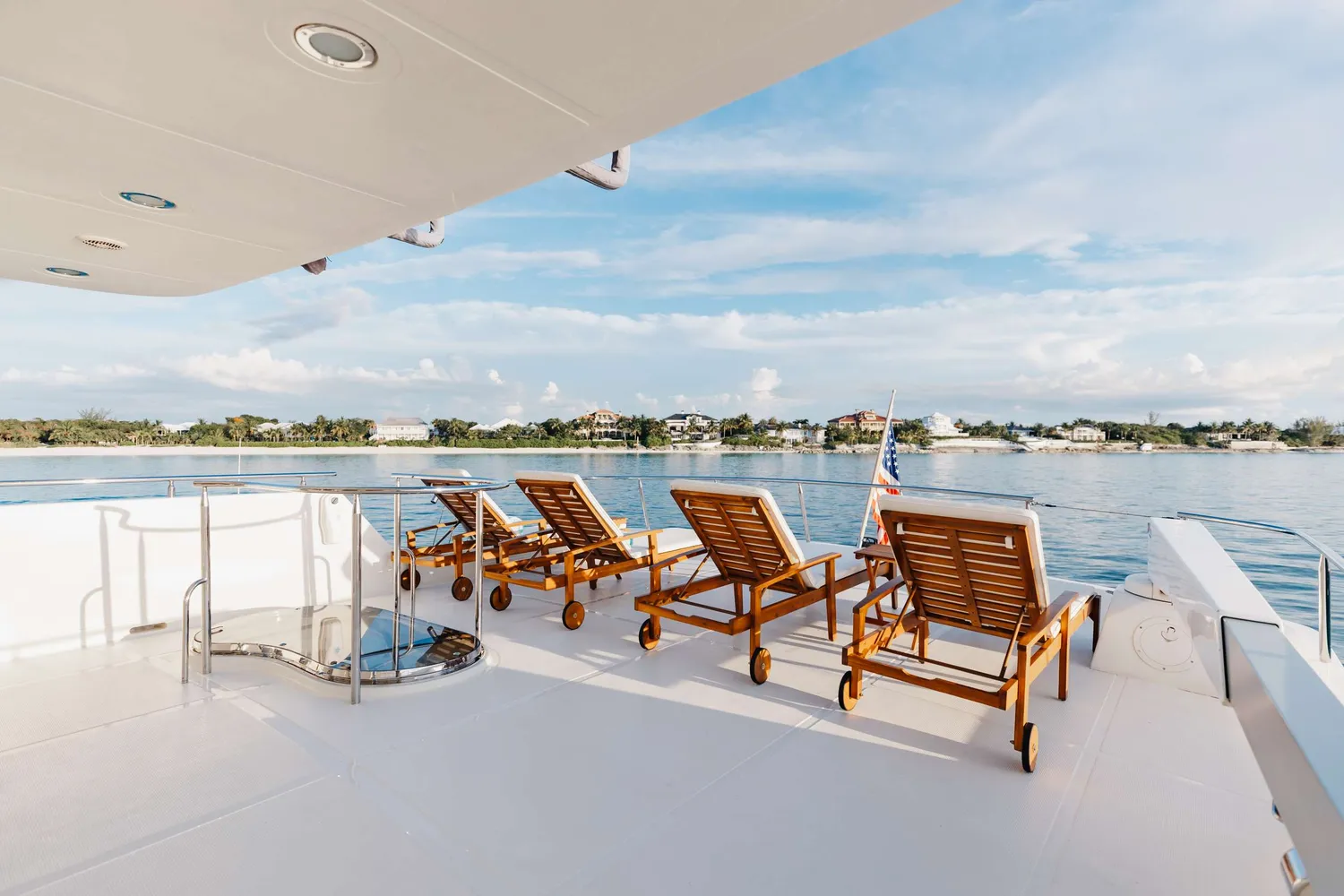 yacht-597387
