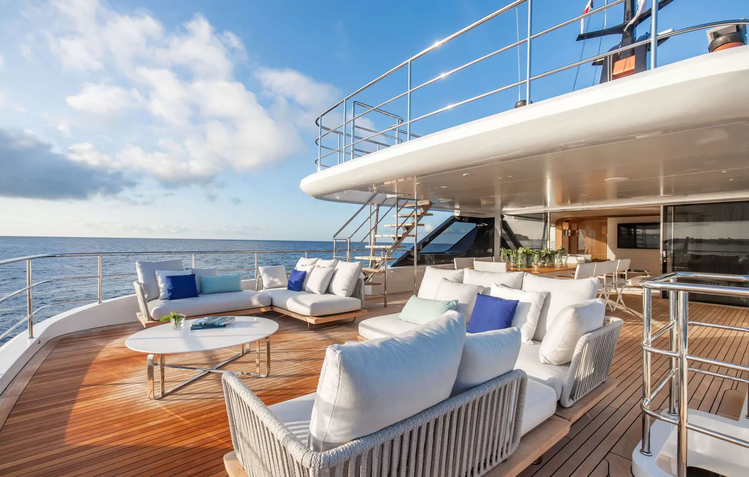 yacht-570053