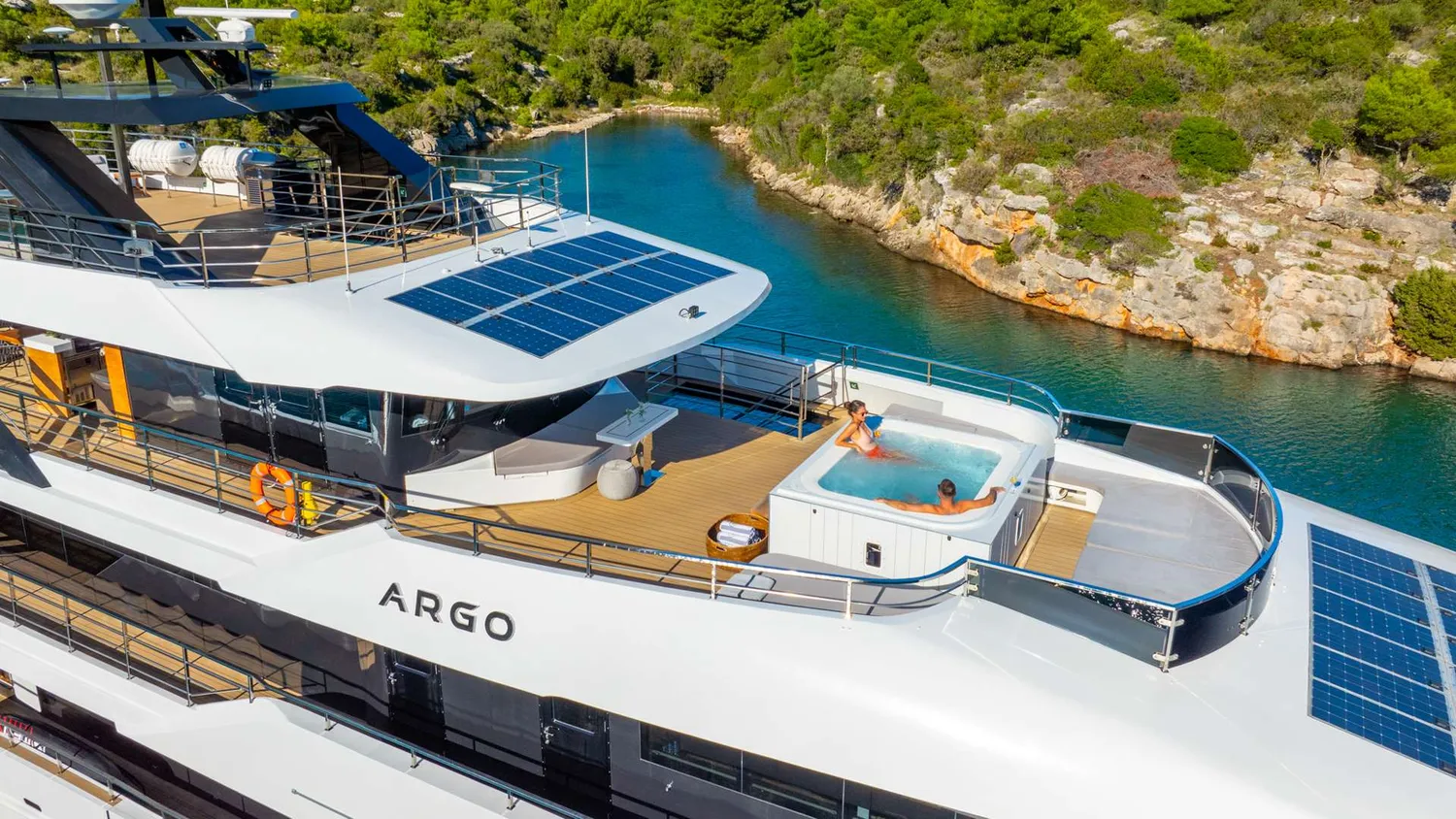 yacht-570450