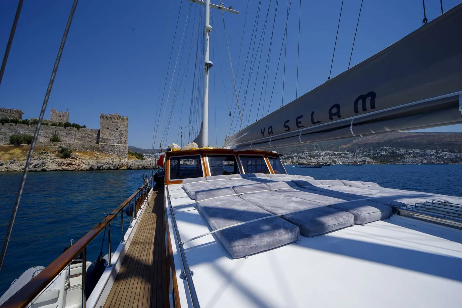 yacht-577390