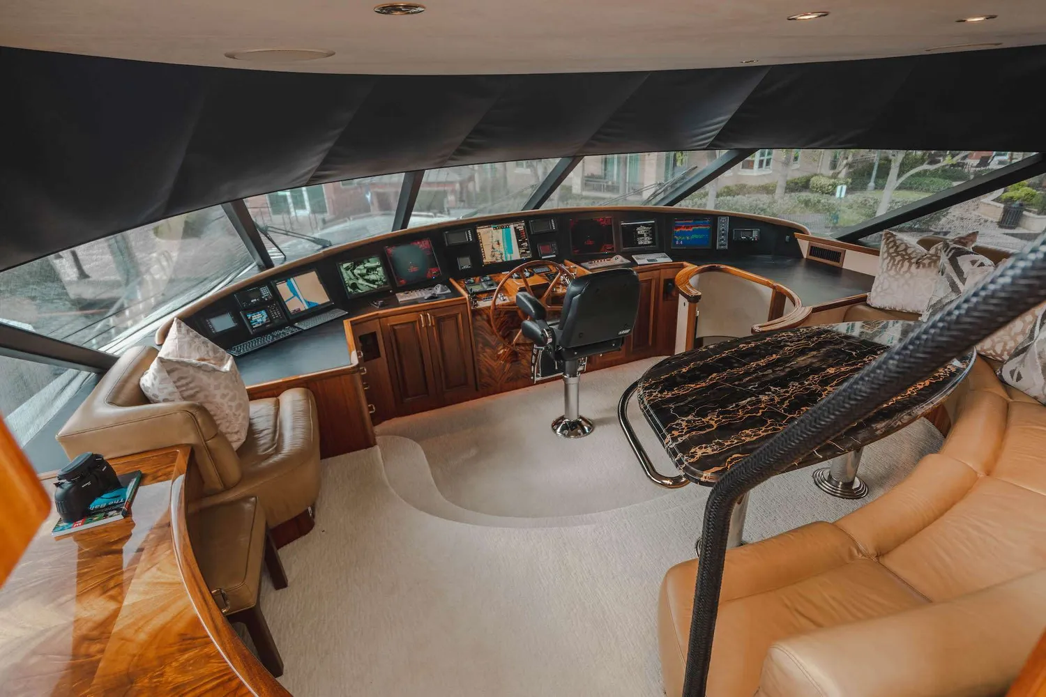 yacht-592395