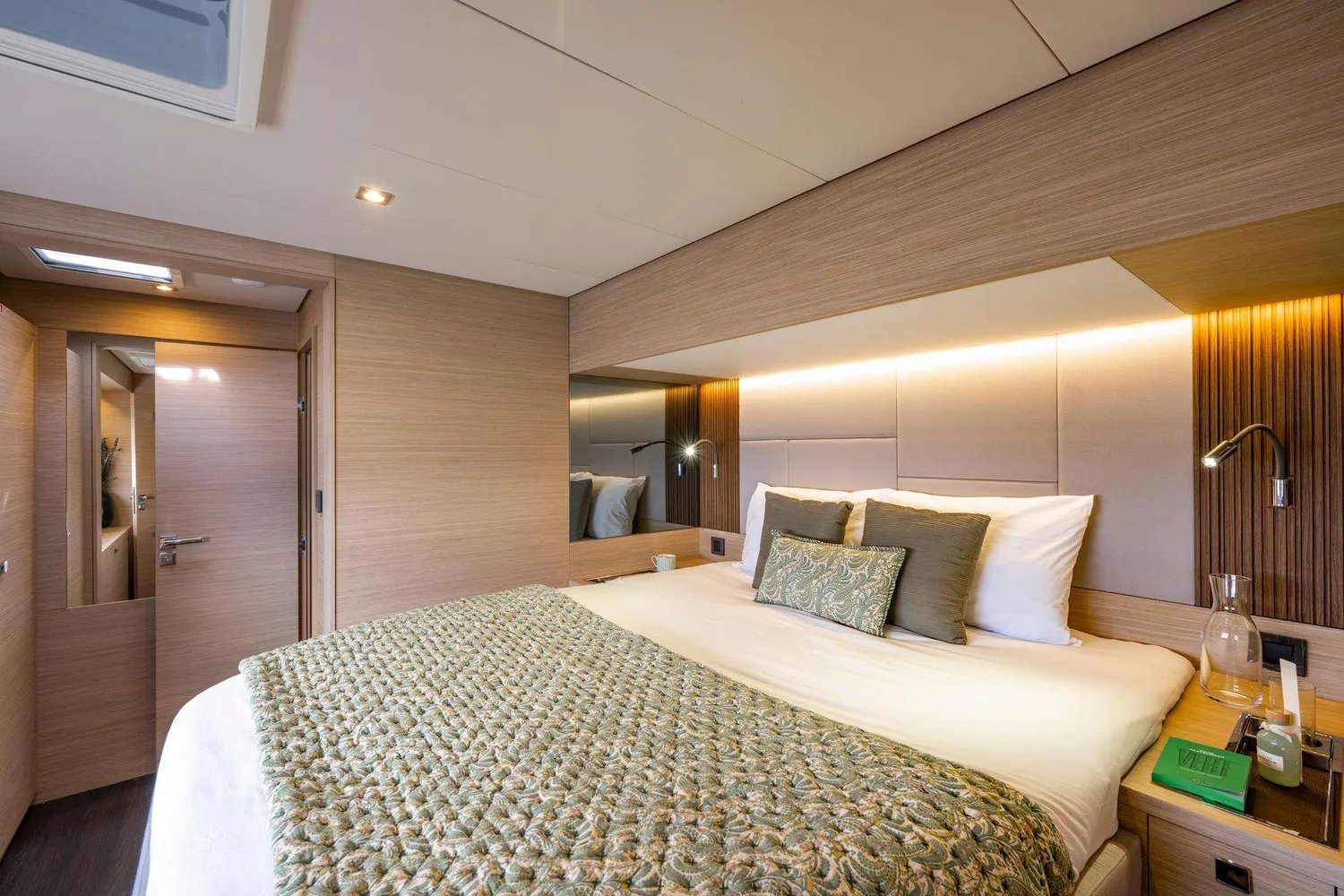 yacht-581515