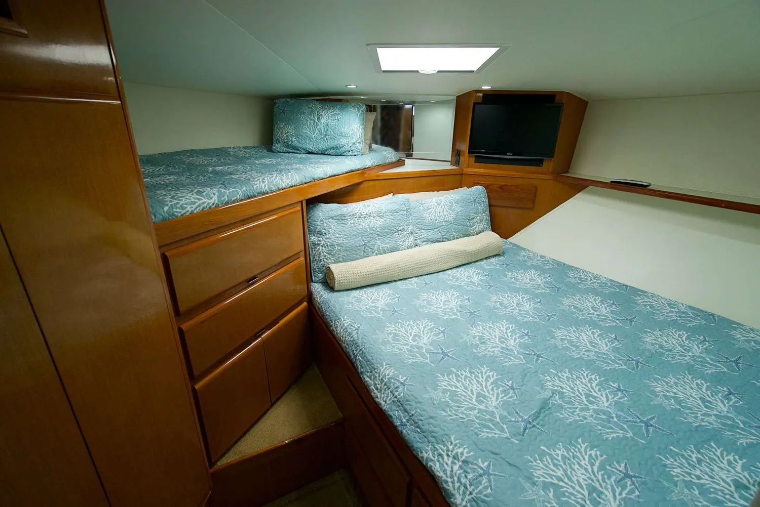 yacht-595370