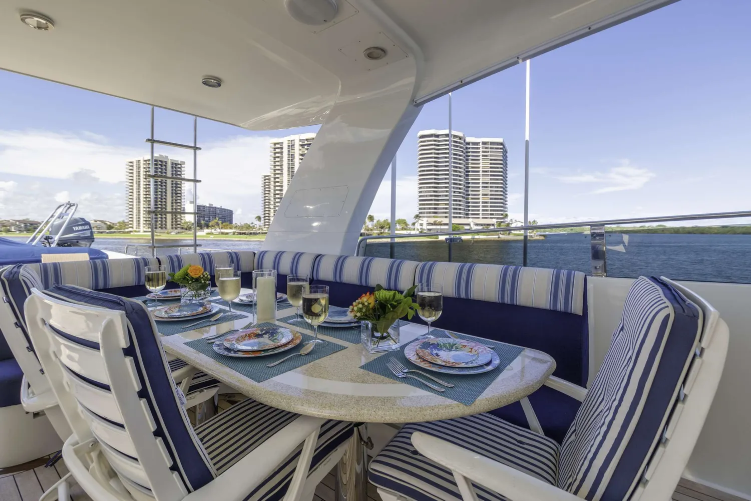 yacht-597578