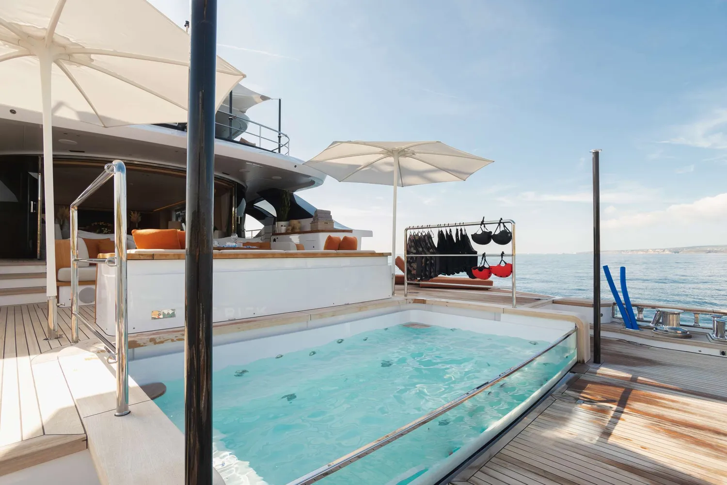 yacht-560642
