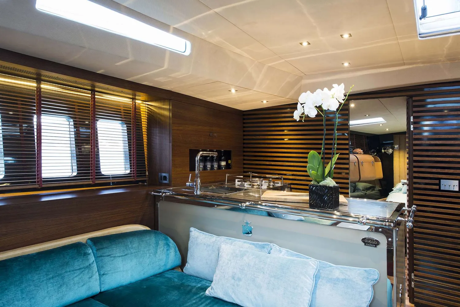 yacht-571008