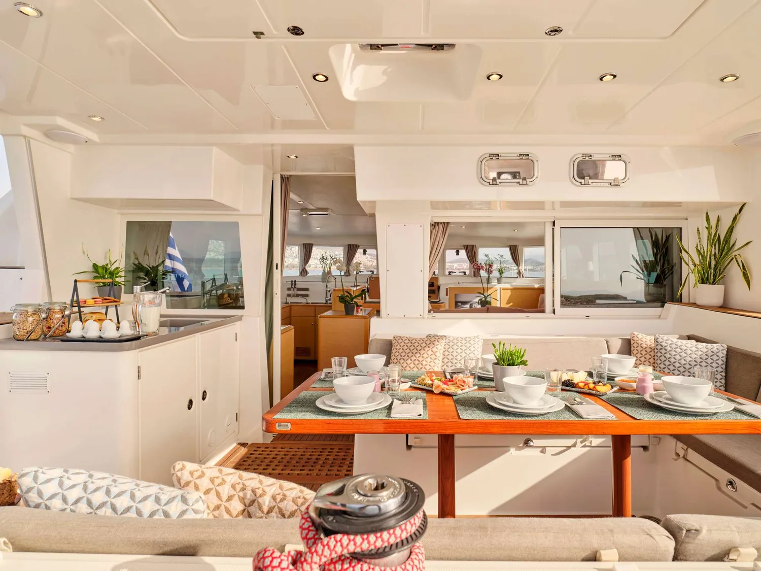 yacht-576538