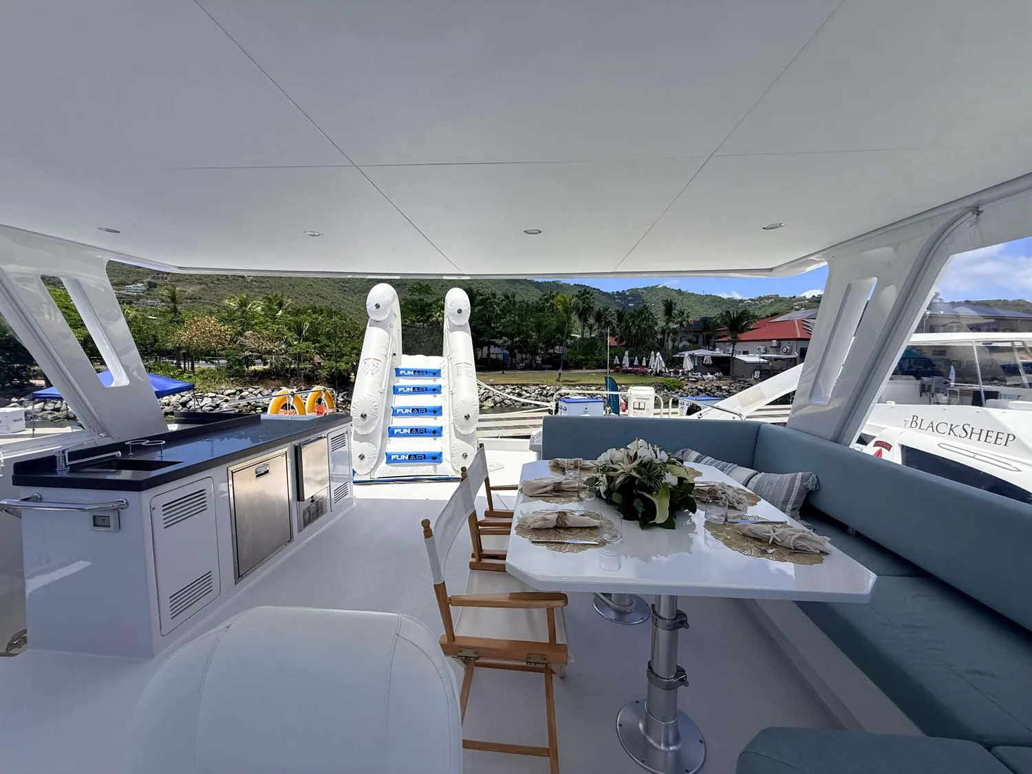 yacht-572636