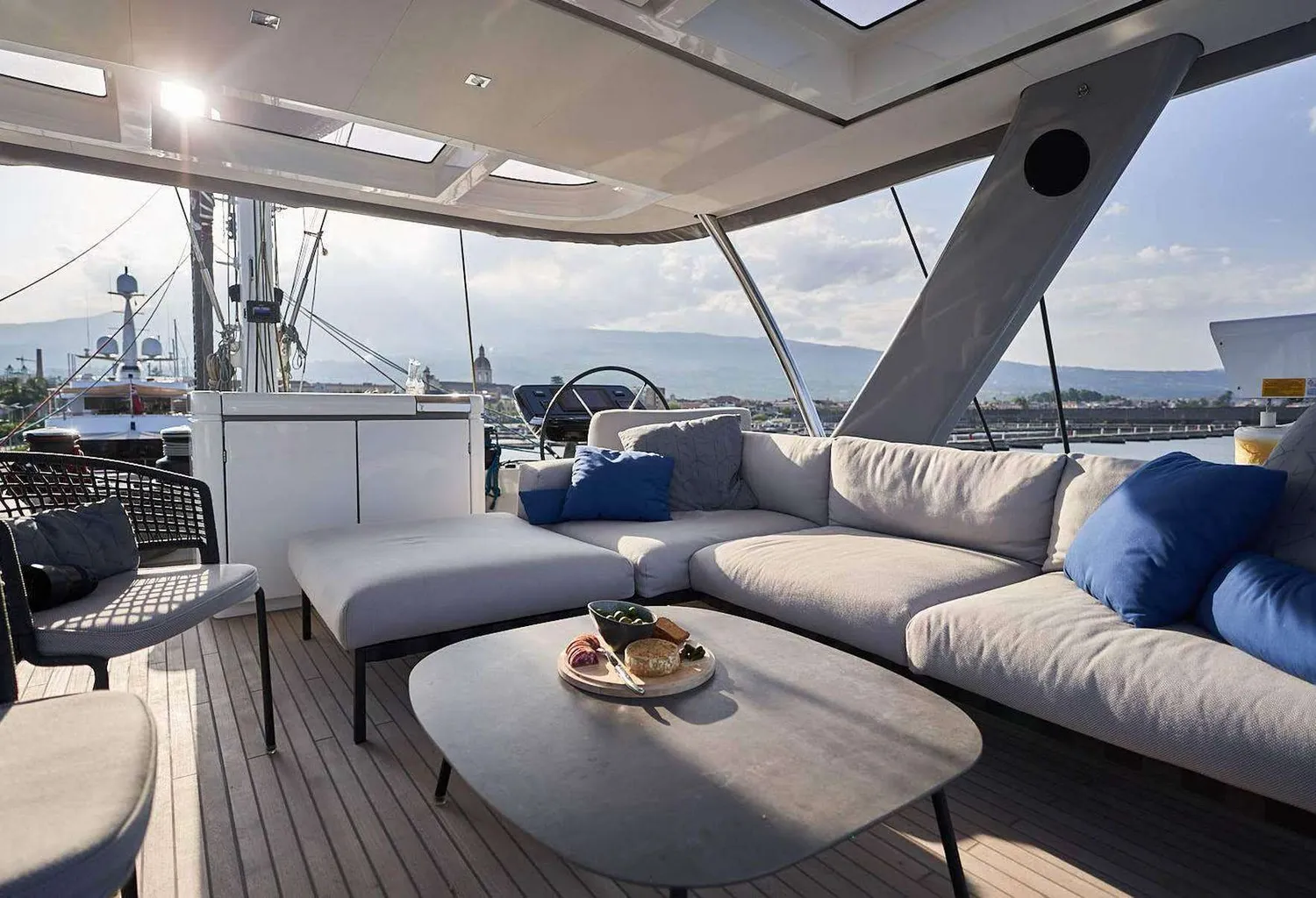 yacht-593334