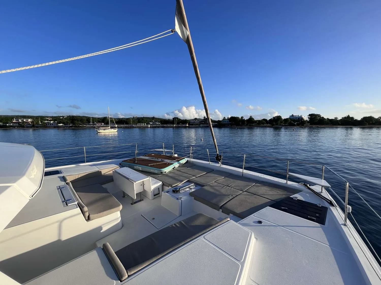 yacht-585949