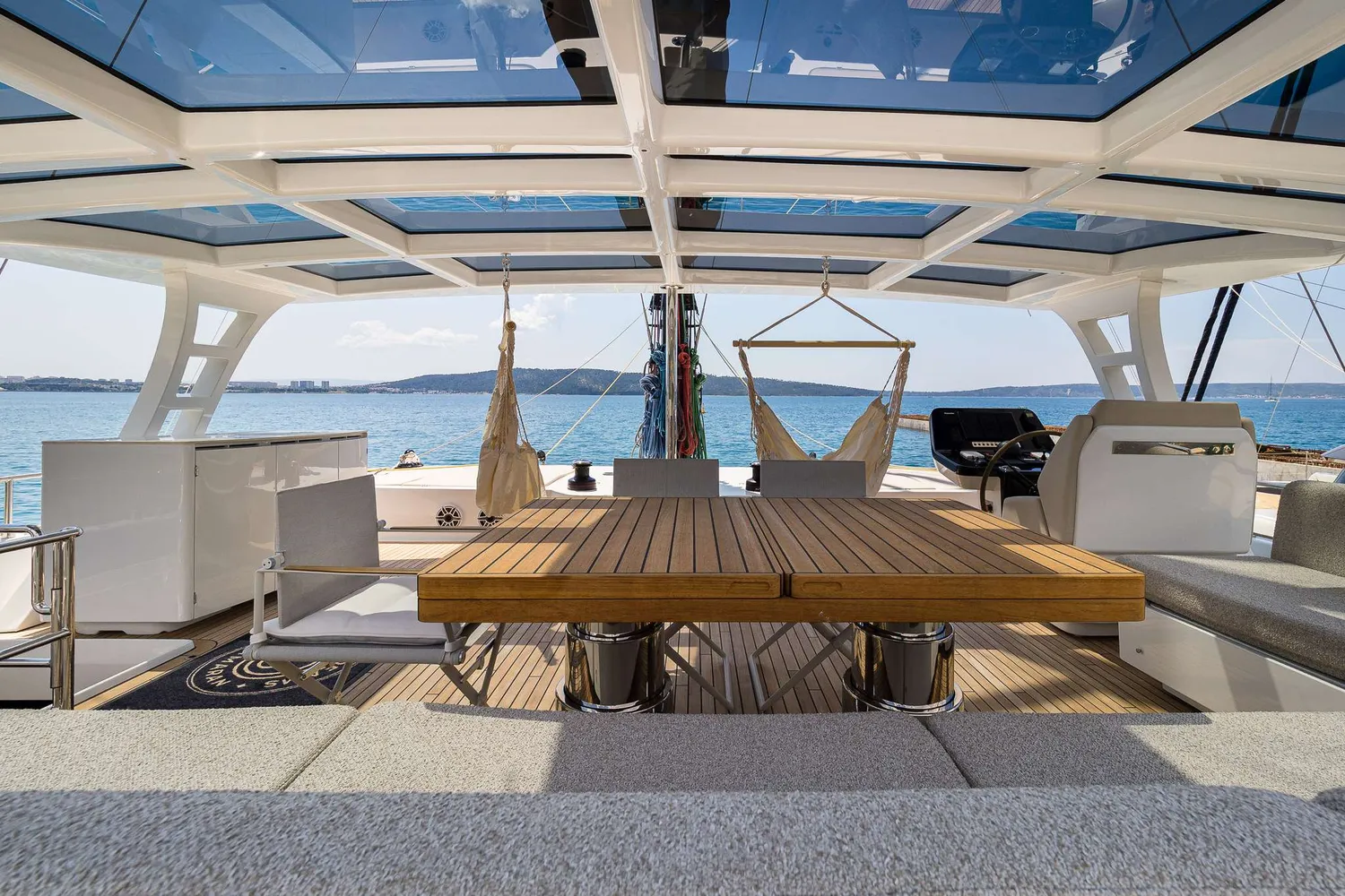 yacht-588958