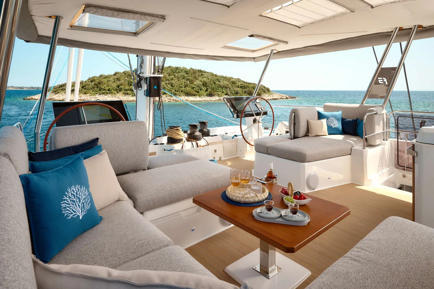 yacht-592478