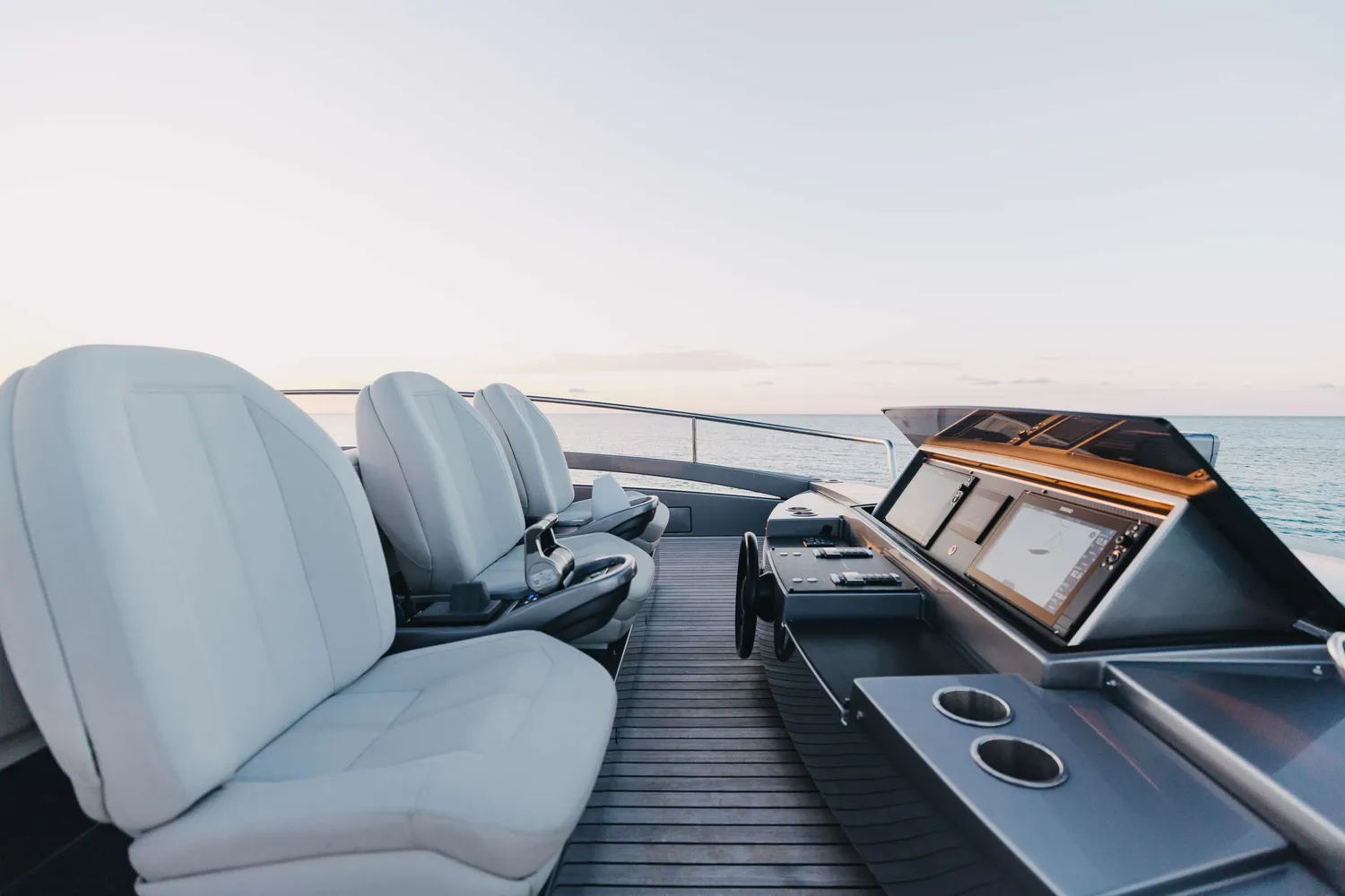 yacht-597421