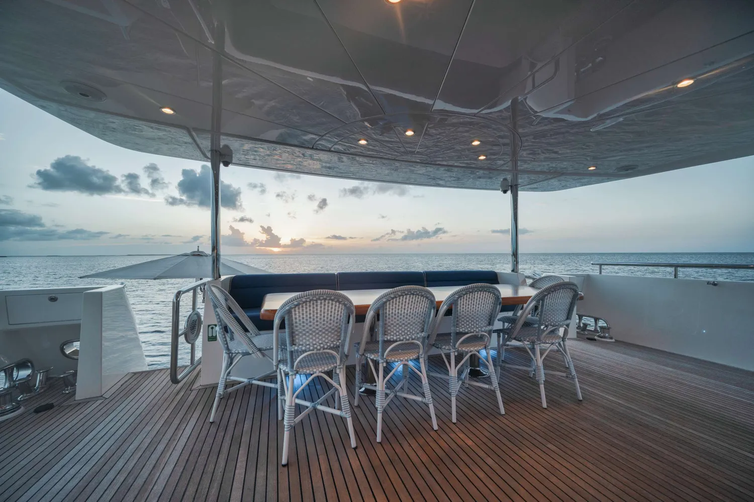 yacht-569216