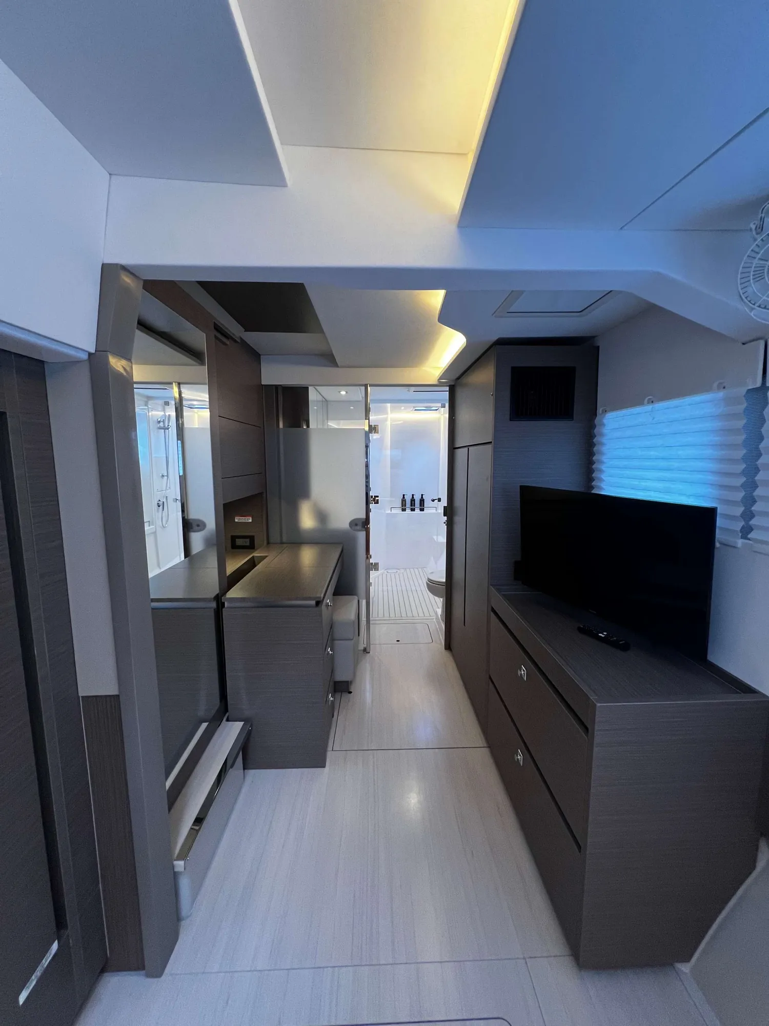 yacht-590254