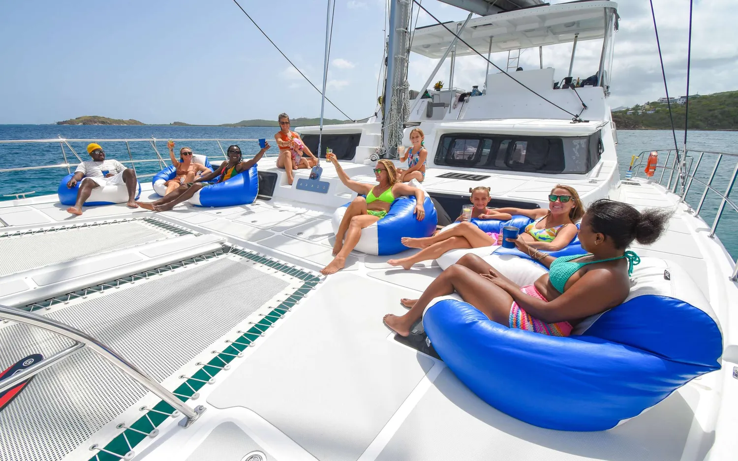 yacht-587943