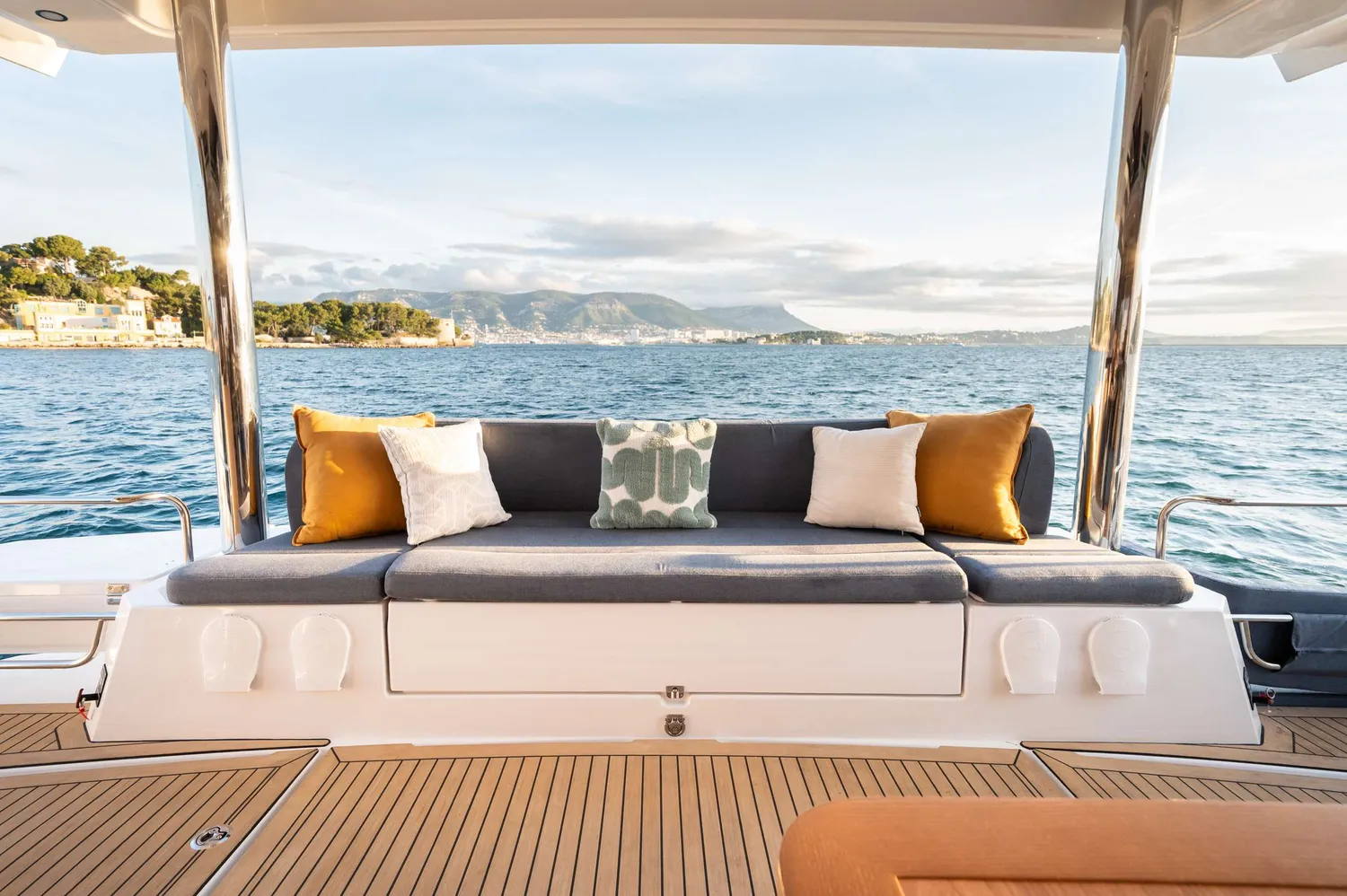 yacht-590467