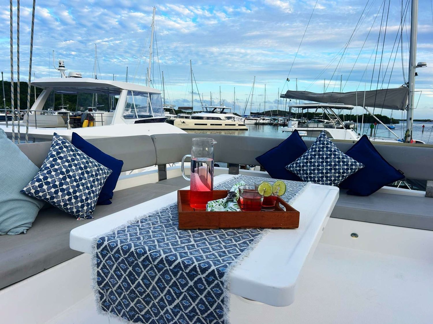 yacht-549829