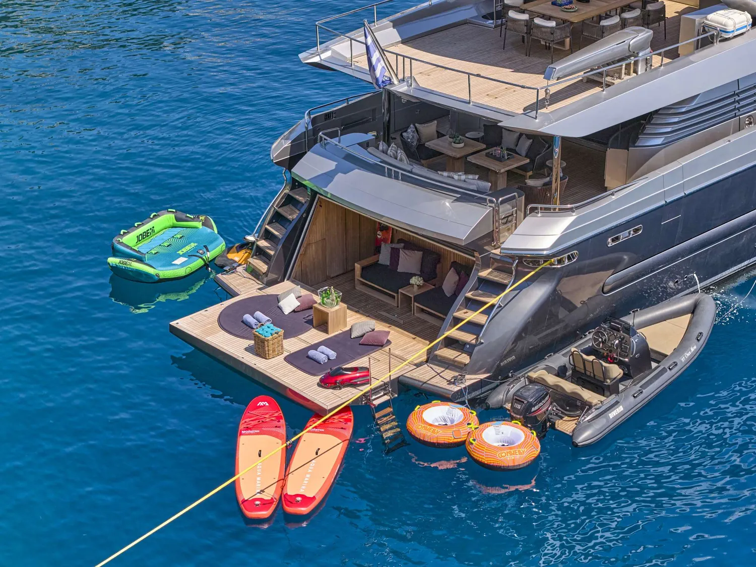 yacht-550872