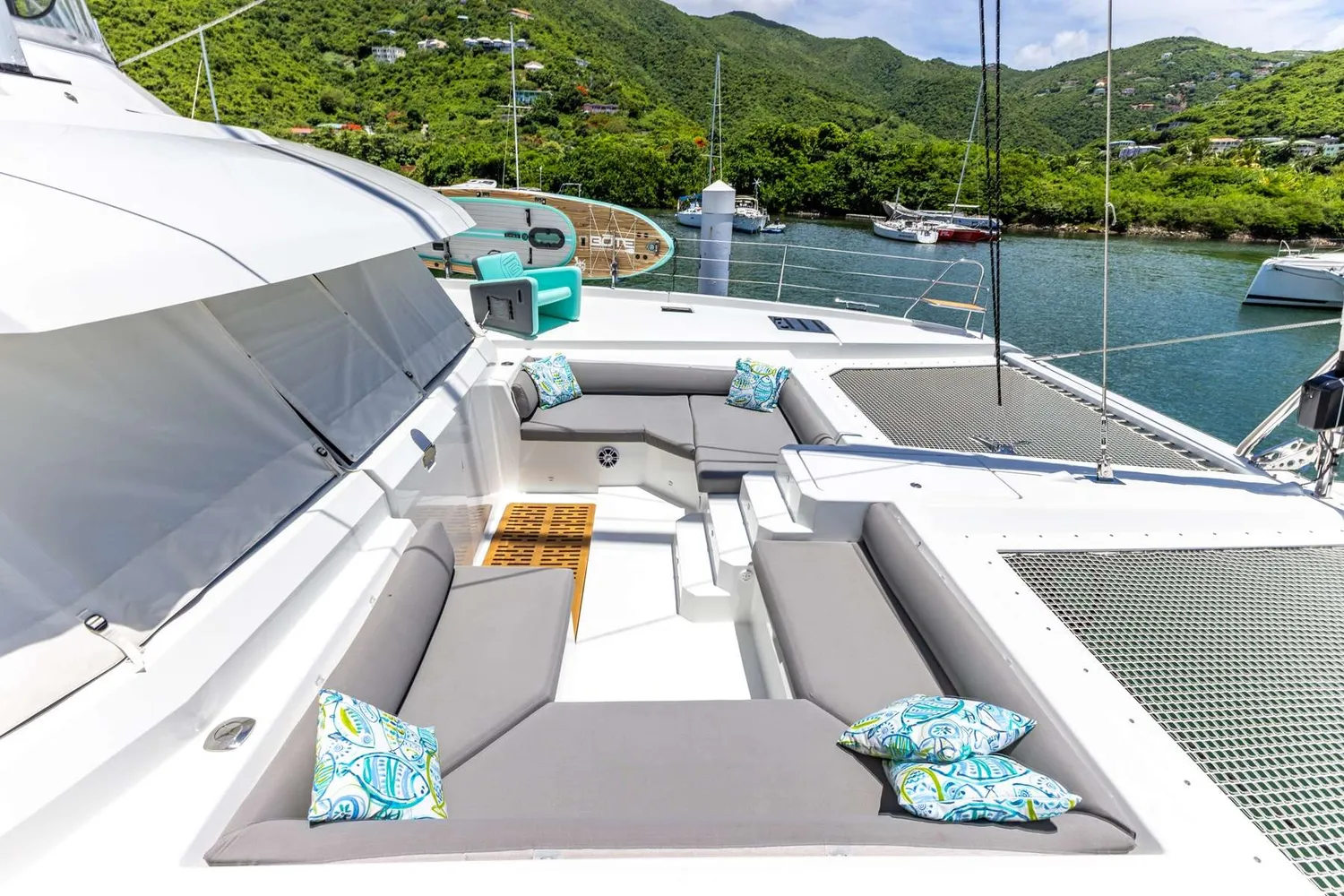 yacht-582531