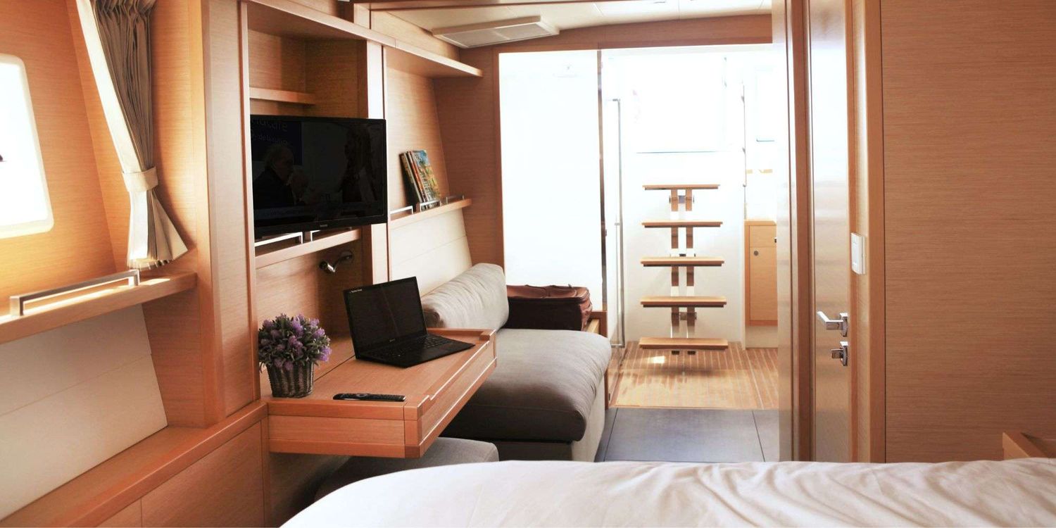 yacht-550740