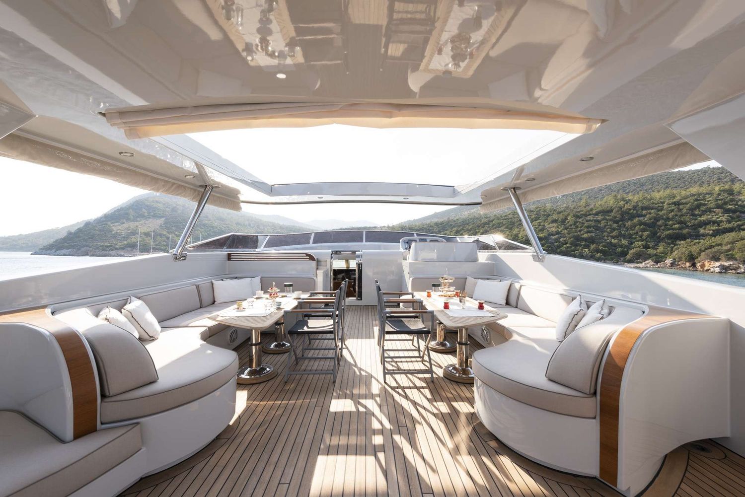 yacht-550697