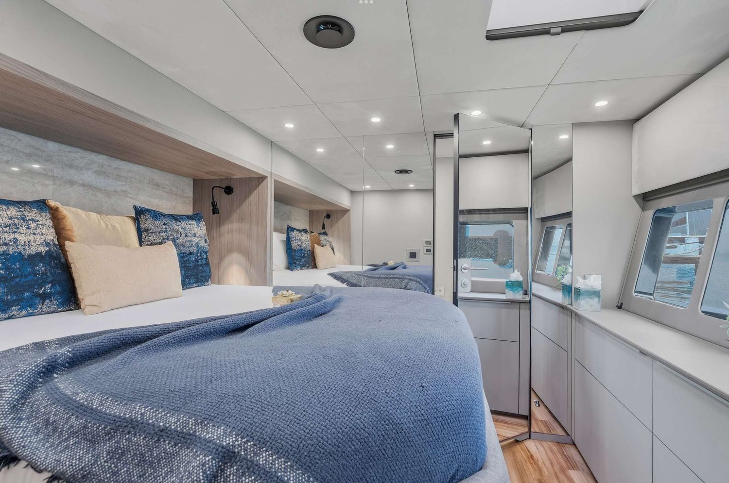 yacht-549388
