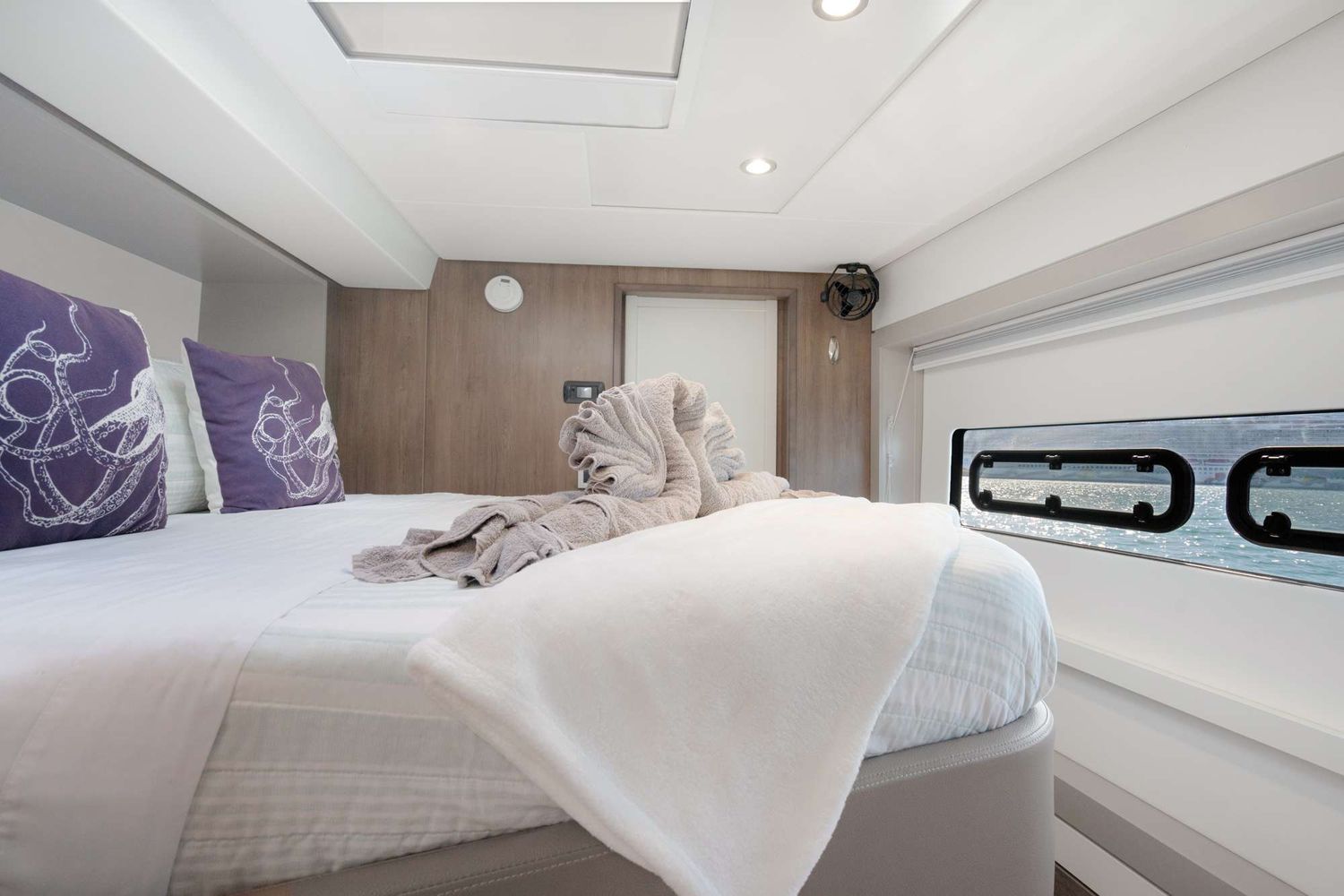 yacht-549744