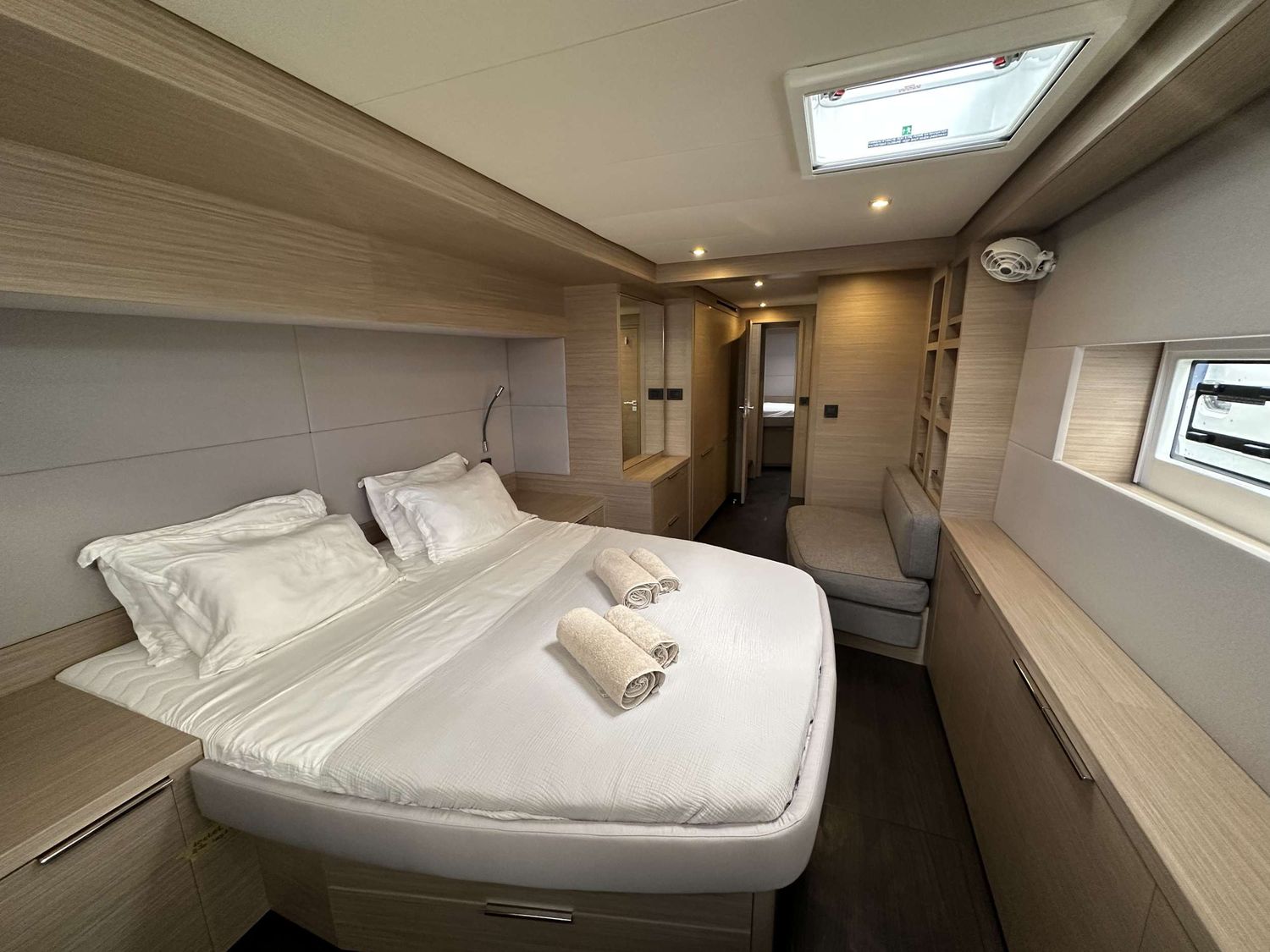 yacht-551505