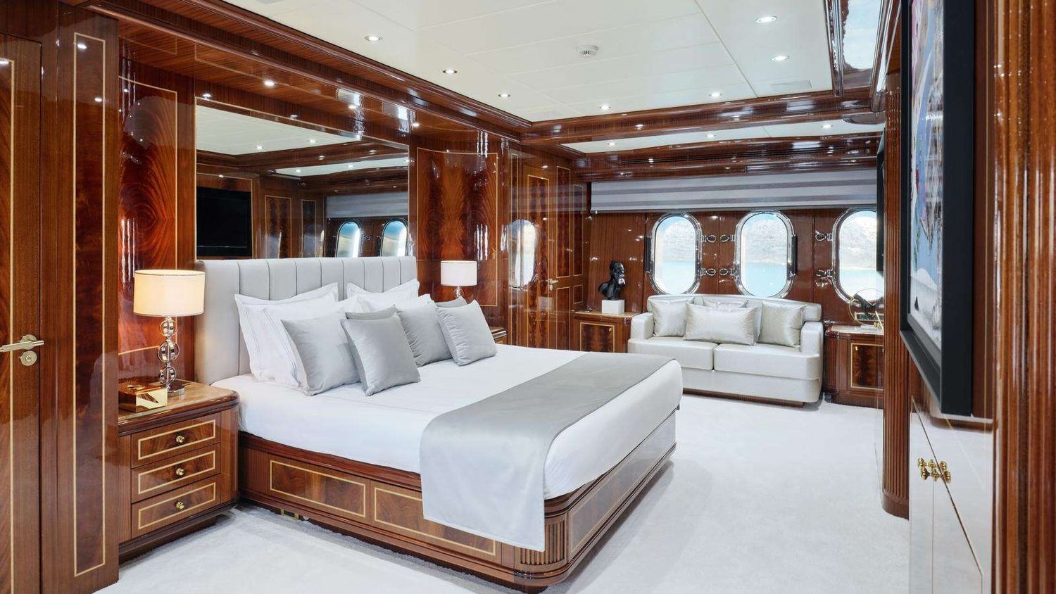 yacht-550826