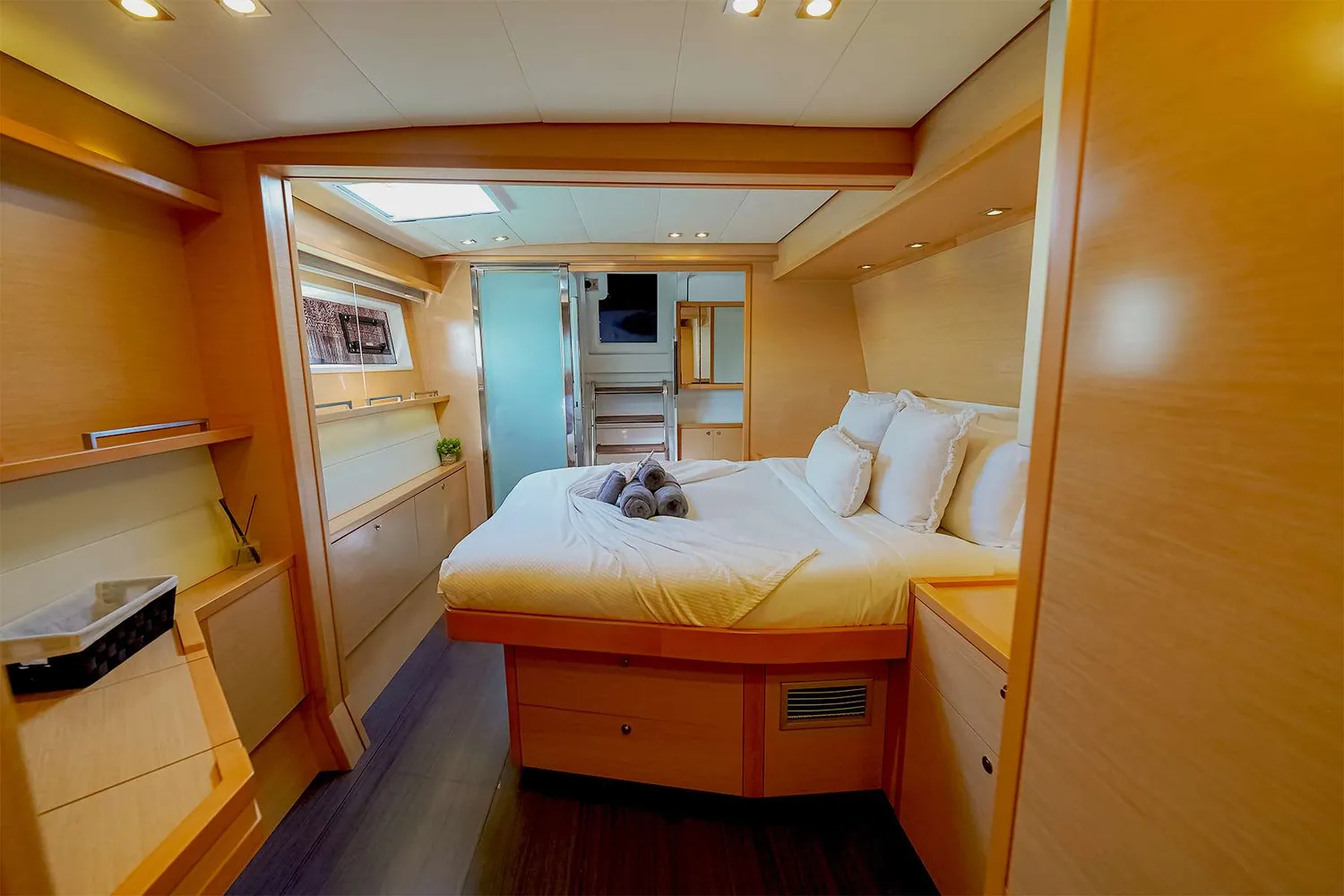 yacht-596633