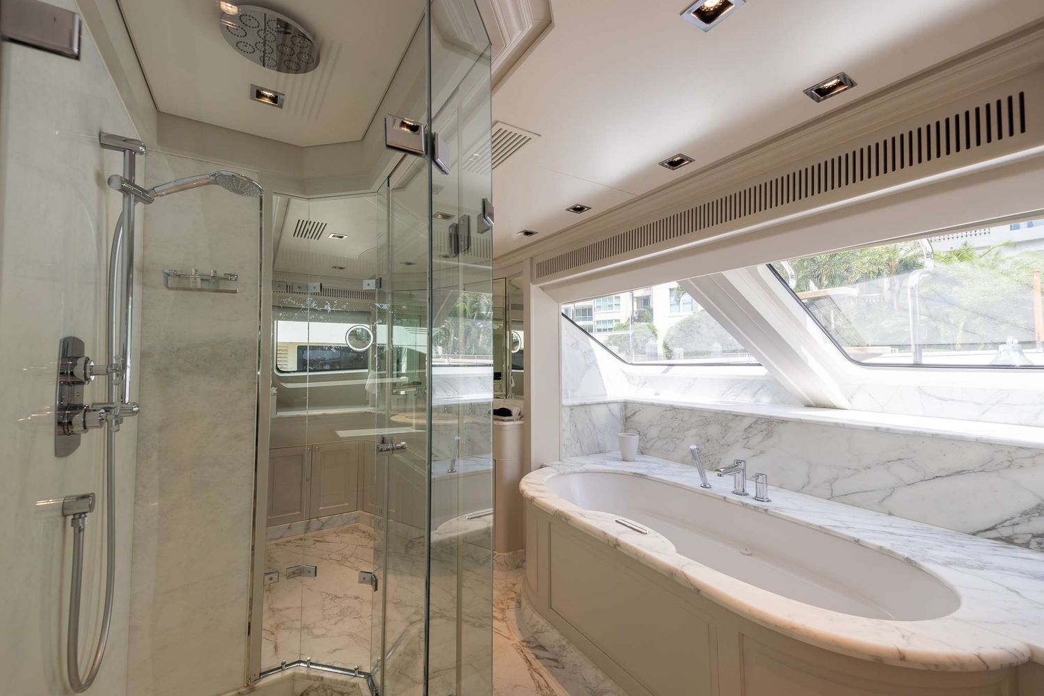 yacht-550776