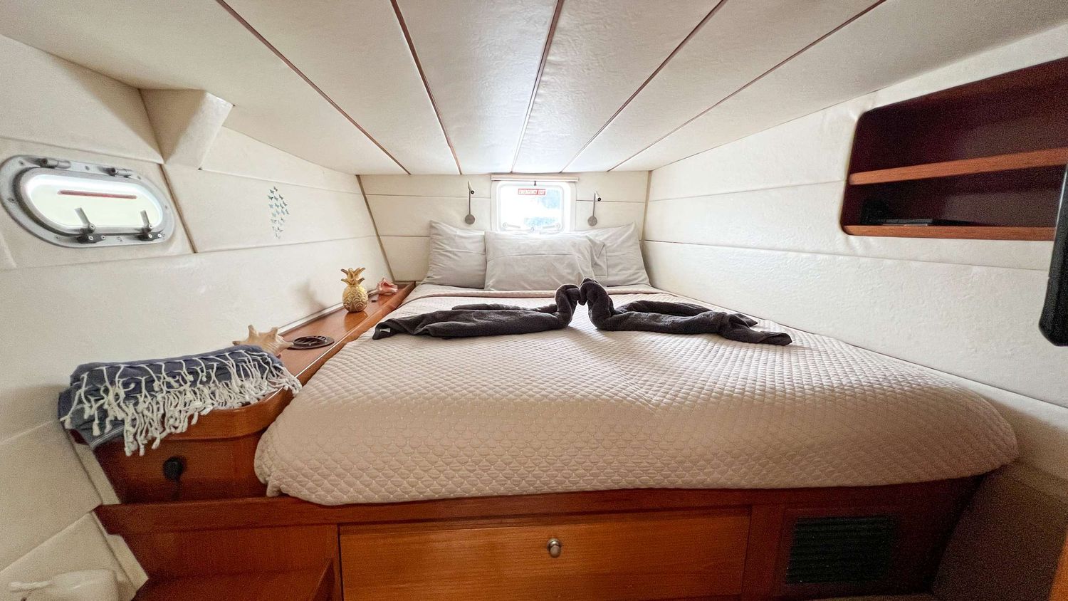 yacht-550428