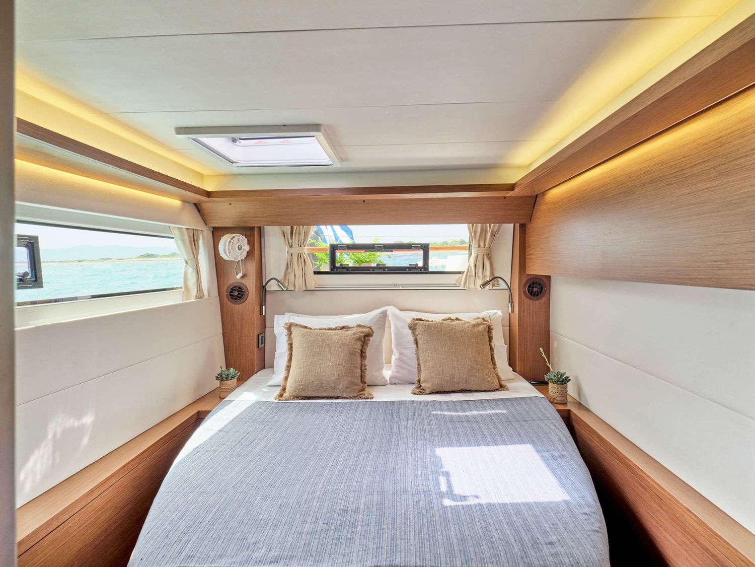 yacht-551670