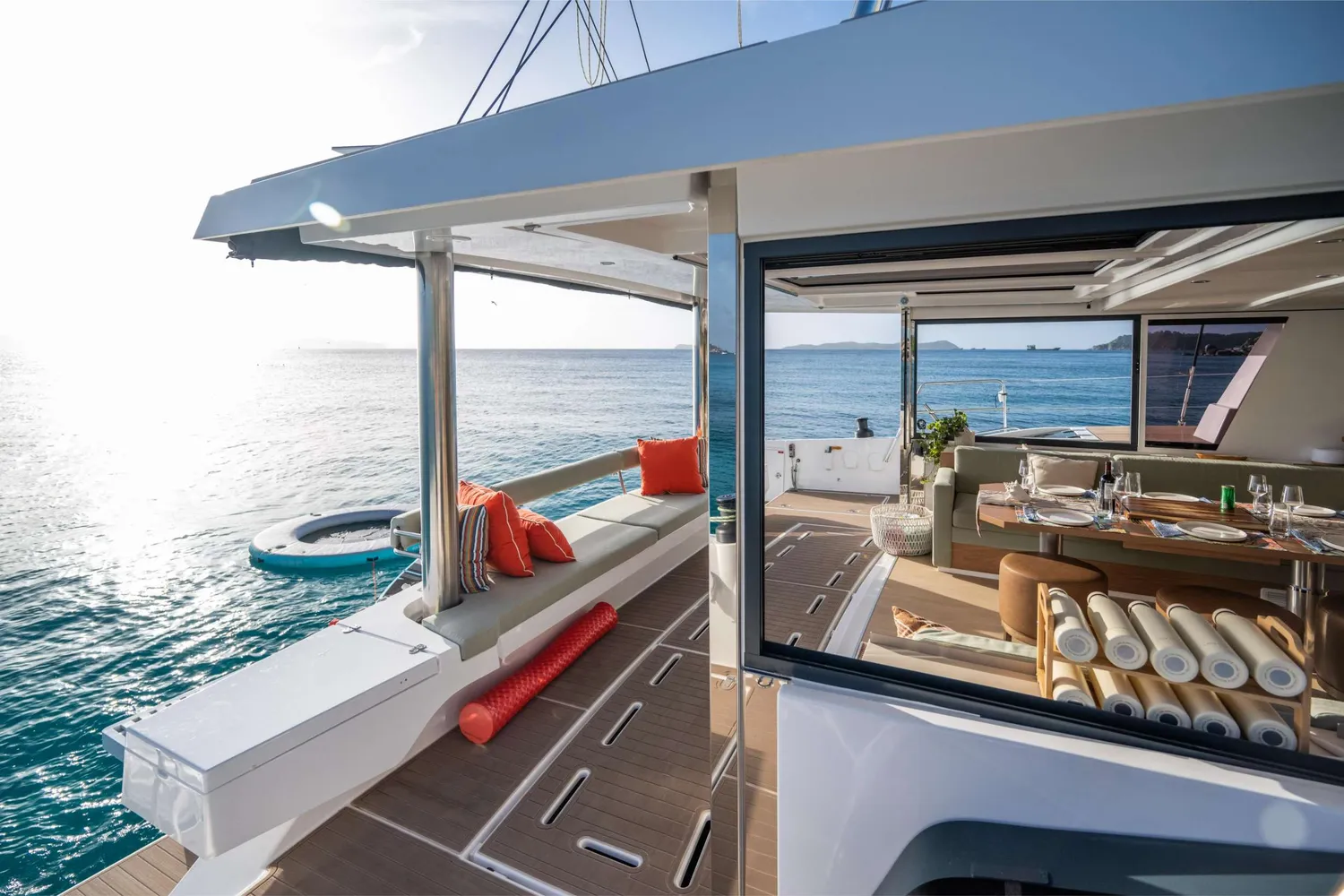 yacht-588494