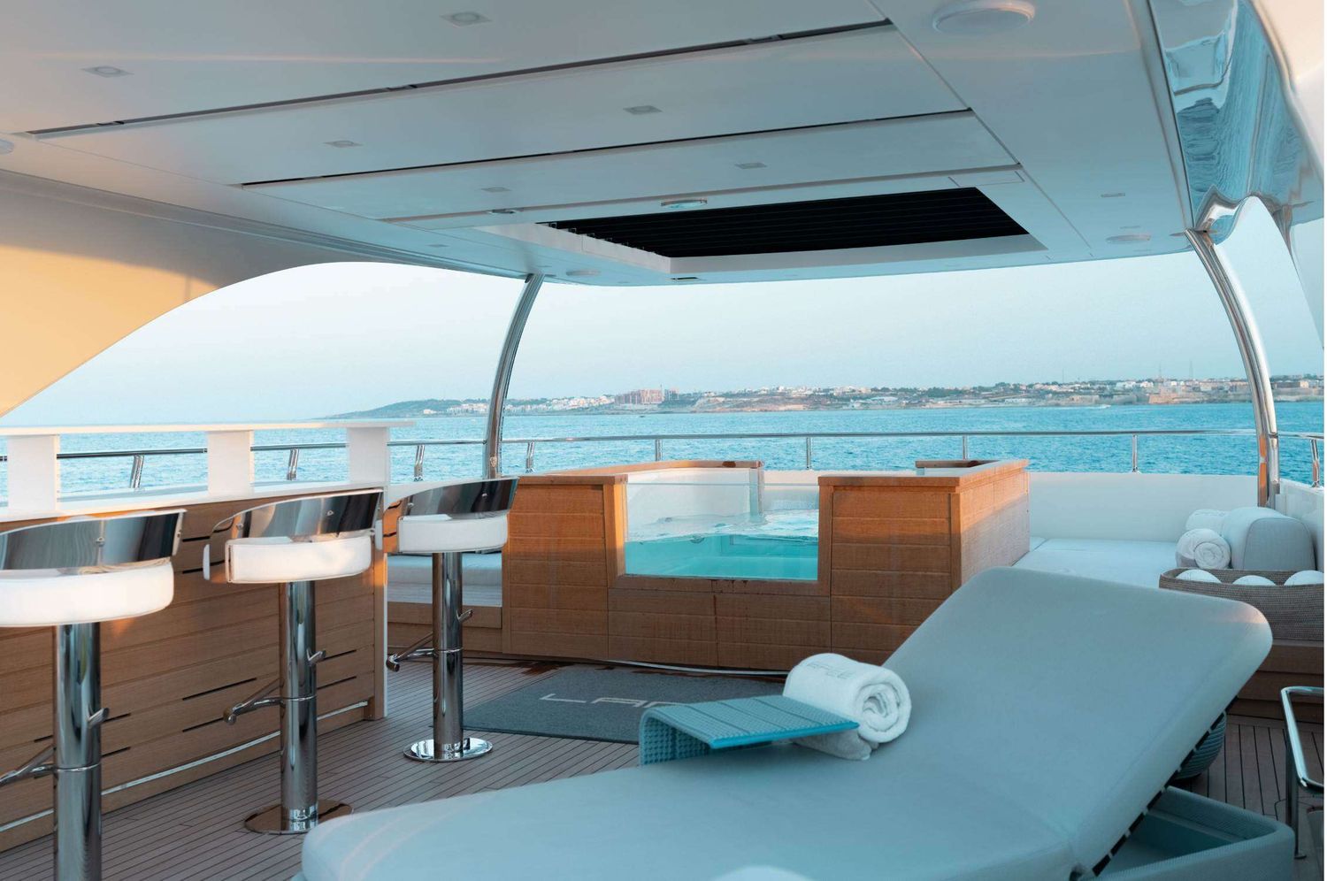 yacht-549916