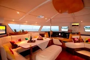 yacht-70561